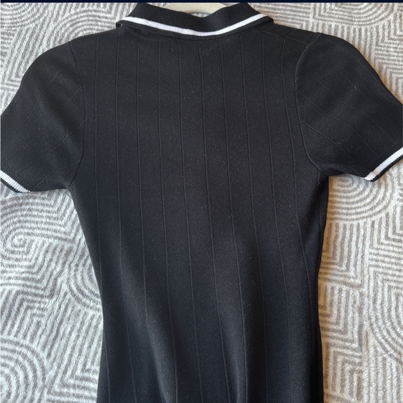 GUESS - Picture 5 of 6